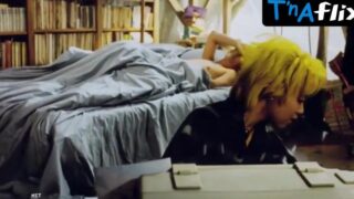 Jae-Un Lee Breasts Scene in Yellow Hair