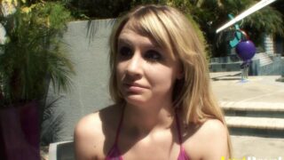 LUSTROYAL – Small Kelly Klass really loves a sloppy creampie