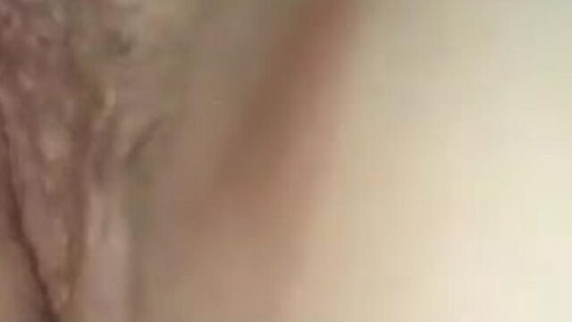 Sassy milf comes on her period, pussy play!