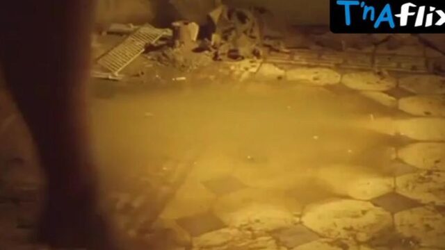 Evgeniya Lyutaya Butt, Breasts Scene in Stranstviya I Neveroyatnye Priklyucheniya Odnoy Lyubvi