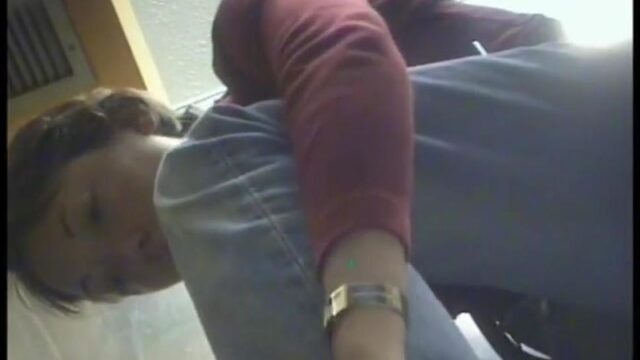 Camera in girls dressing room shoots fem without anything on